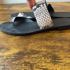 Banana Republic 9 Snake Print Sandals with Black Soles